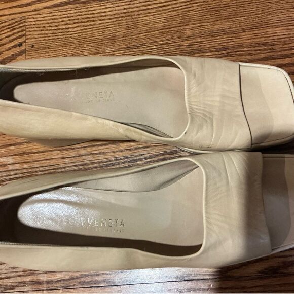 Bottega Veneta Cream Leather Platform - Picture 9 of 14